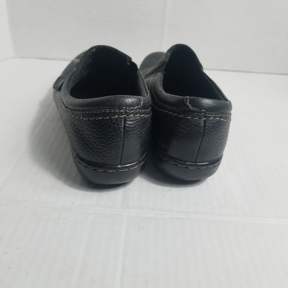 CLARKS COLLECTION WOMEN'S LOAFERS SIZE 7
